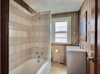 Owner Occupied Opportunity - Updated DuplexDon't miss this - photo 9