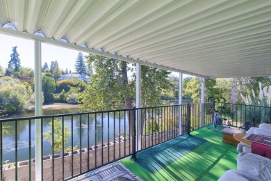 Lake Home For Sale in Grants Pass, Oregon