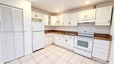 Great opportunity to live or Invest in a 2beds / 1 bath well - photo 4