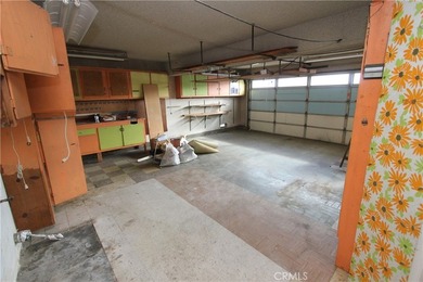 Discover the incredible potential of this spacious 4-bedroom - photo 25