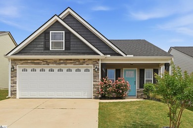 Beautifully kept 3-bed, 2-bath Craftsman in Greer's Orchard - photo 1