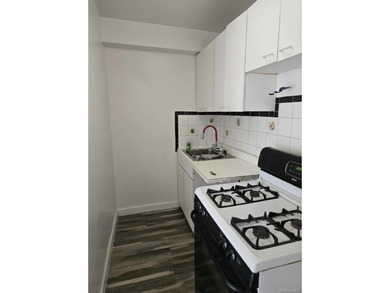 JUST REDUCED!!! Welcome to 2107 Wallace Ave. Unit #4D is a - photo 10