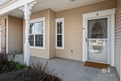 Only unit available in Williamsburg! Independent living awaits