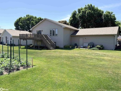 Great location! This four-bedroom home is close to both Crapo - photo 25