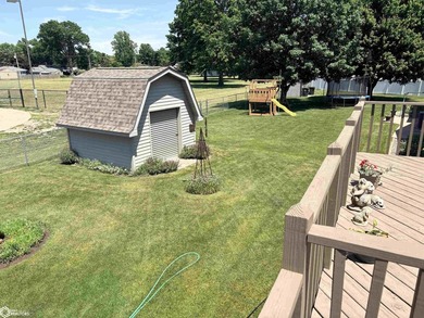 Great location! This four-bedroom home is close to both Crapo - photo 29