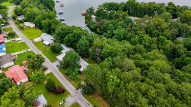 Welcome to this charming 3 bed, 2 bath home set on 1.13 acres - photo 43
