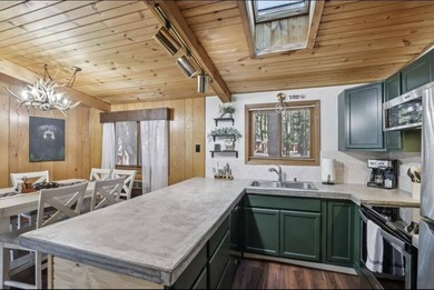 Turn-key opportunity in the heart of Wisconsin Dells?ready to - photo 10