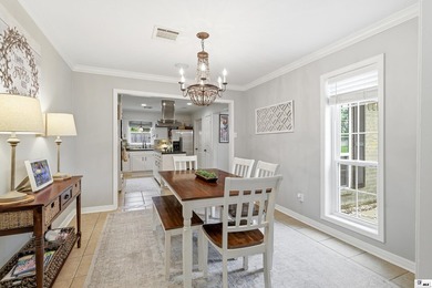 Welcome home to this beautifully maintained 3-bedroom, 2-bath - photo 12