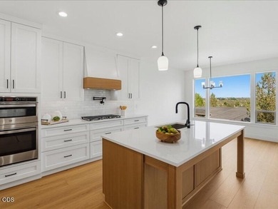 New construction home nearing completion in Eagle Crest Resort! - photo 20