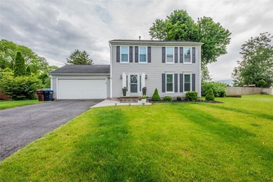 Welcome home to this charming Colonial featuring 3 bedrooms and - photo 1