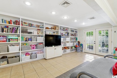 Welcome home to this beautifully maintained 3-bedroom, 2-bath - photo 22
