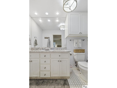 Welcome home to this beautifully maintained 3-bedroom, 2-bath - photo 24