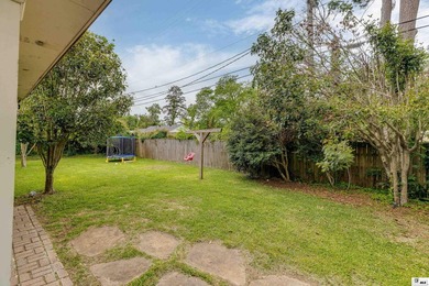 Welcome home to this beautifully maintained 3-bedroom, 2-bath - photo 35