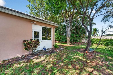 Beautiful Coral Lakes home in Regency Cove North, set on an - photo 43