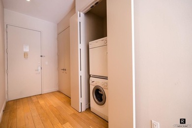Investor opportunity, excellent value, great tenant. Lease - photo 7