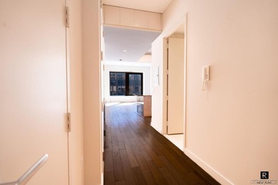 Investor opportunity, excellent value, great tenant. Lease - photo 8