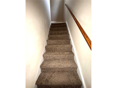 Excellent investment opportunity or owner occupant duplex in the - photo 8