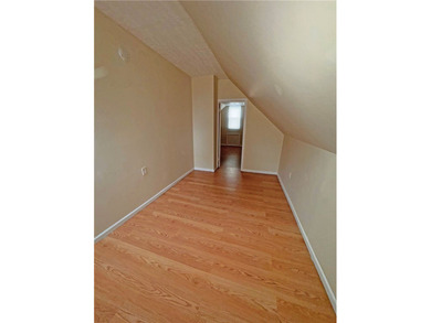 Excellent investment opportunity or owner occupant duplex in the - photo 9