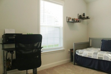 Beautifully maintained, move-in ready single-level home in a - photo 17
