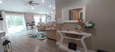 Beautifully maintained, move-in ready single-level home in a - photo 21