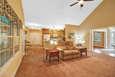 Lovely custom built 4 bedroom/3 bath home on a quiet Cul-de-sac - photo 21