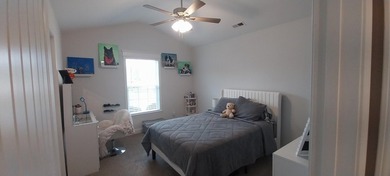 Beautifully maintained, move-in ready single-level home in a - photo 23