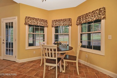 Lovely custom built 4 bedroom/3 bath home on a quiet Cul-de-sac - photo 26