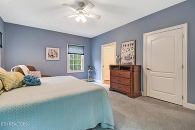 Lovely custom built 4 bedroom/3 bath home on a quiet Cul-de-sac - photo 29