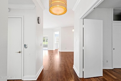 Welcome to the pristine 3 bed, 2 bath Clayton Model villa in the - photo 4