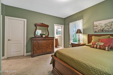 Lovely custom built 4 bedroom/3 bath home on a quiet Cul-de-sac - photo 34