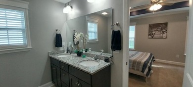 Beautifully maintained, move-in ready single-level home in a - photo 37