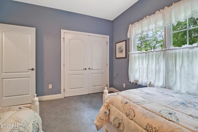 Lovely custom built 4 bedroom/3 bath home on a quiet Cul-de-sac - photo 38