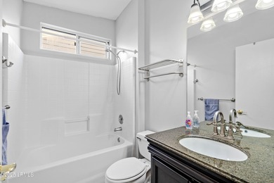 Welcome to the pristine 3 bed, 2 bath Clayton Model villa in the - photo 10