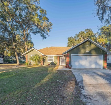 Lake Home For Sale in Hawthorne, Florida