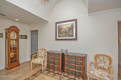 Welcome home to this beautifully updated ranch-style residence - photo 4