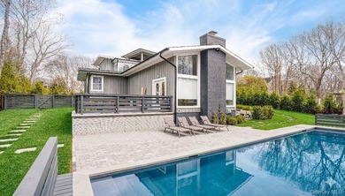 Coastal Sophistication: Modern Masterpiece in Sag Harbor Village - photo 1