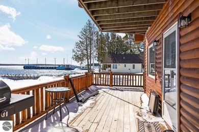 Welcome to your dream retreat, a stunning log-sided house - photo 7