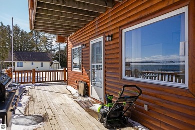 Welcome to your dream retreat, a stunning log-sided house - photo 8