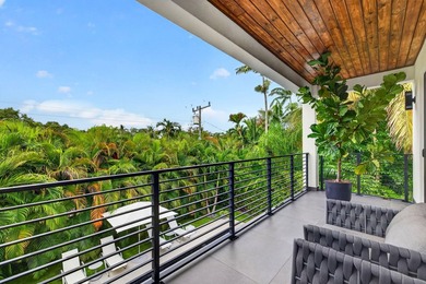 Stunning 4-bed 4-bath, Gated home in Victoria Park with custom - photo 43
