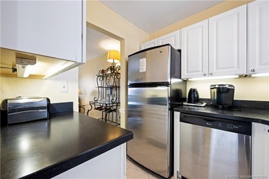 Peaceful & relaxing Golf & Water views from this 2nd floor - photo 14