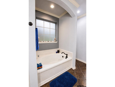 Welcome to this beautiful 3-bedroom, 2-bath home offering 1,980 - photo 19