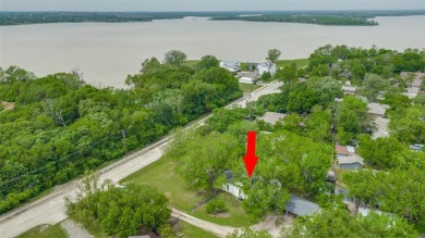 Lake Lewisville Home Sale Pending in Little Elm Texas