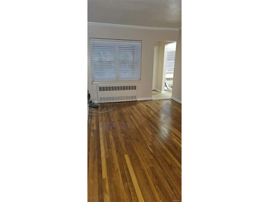 A distinguished two-family residence in Canarsie - offering - photo 4