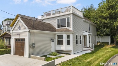 Location, Location, Location! This stunningly remodeled - photo 1