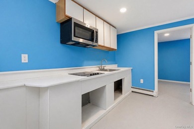 Welcome to this well maintained ranch style home located at 162 - photo 8