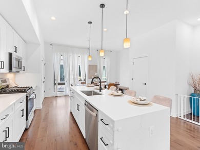 Move-In Ready Corner Townhome at North Bank priced to sell!! - - photo 17