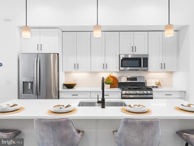 Move-In Ready Corner Townhome at North Bank priced to sell!! - - photo 18