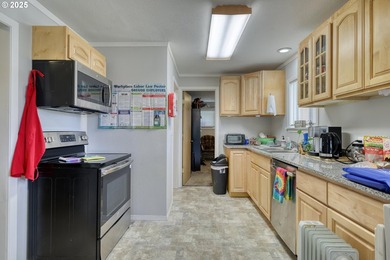 CHANCE TO OWN TASTEFULLY REMODELED 4 Bed/2 Bath HOME W/GRANITE - photo 27