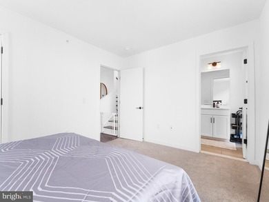 Move-In Ready Corner Townhome at North Bank priced to sell!! - - photo 28