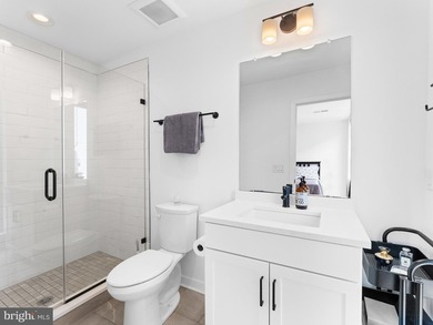 Move-In Ready Corner Townhome at North Bank priced to sell!! - - photo 29